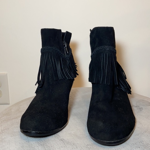 Gianni Bini Shoes | Suede Fringed, New Bootie | Black | Size: 8.5 - Picture 6 of 15